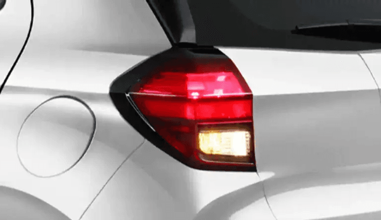 Rear Combination Lamp with Inner Lens and Extension